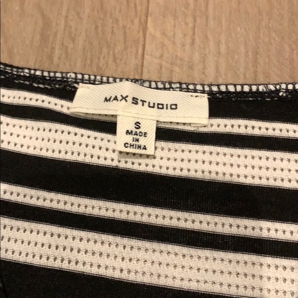 Max Studio striped top - Picture 2 of 3